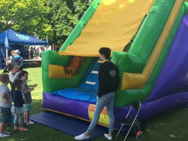 Contact iJump Jumping Castles for Jumping Castle Quotes​