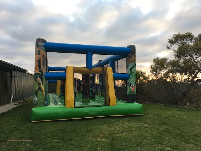 inflatable jumping field