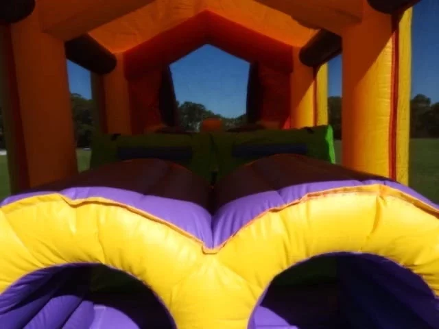 inflatable obstacle bouncy castle for hire inside view